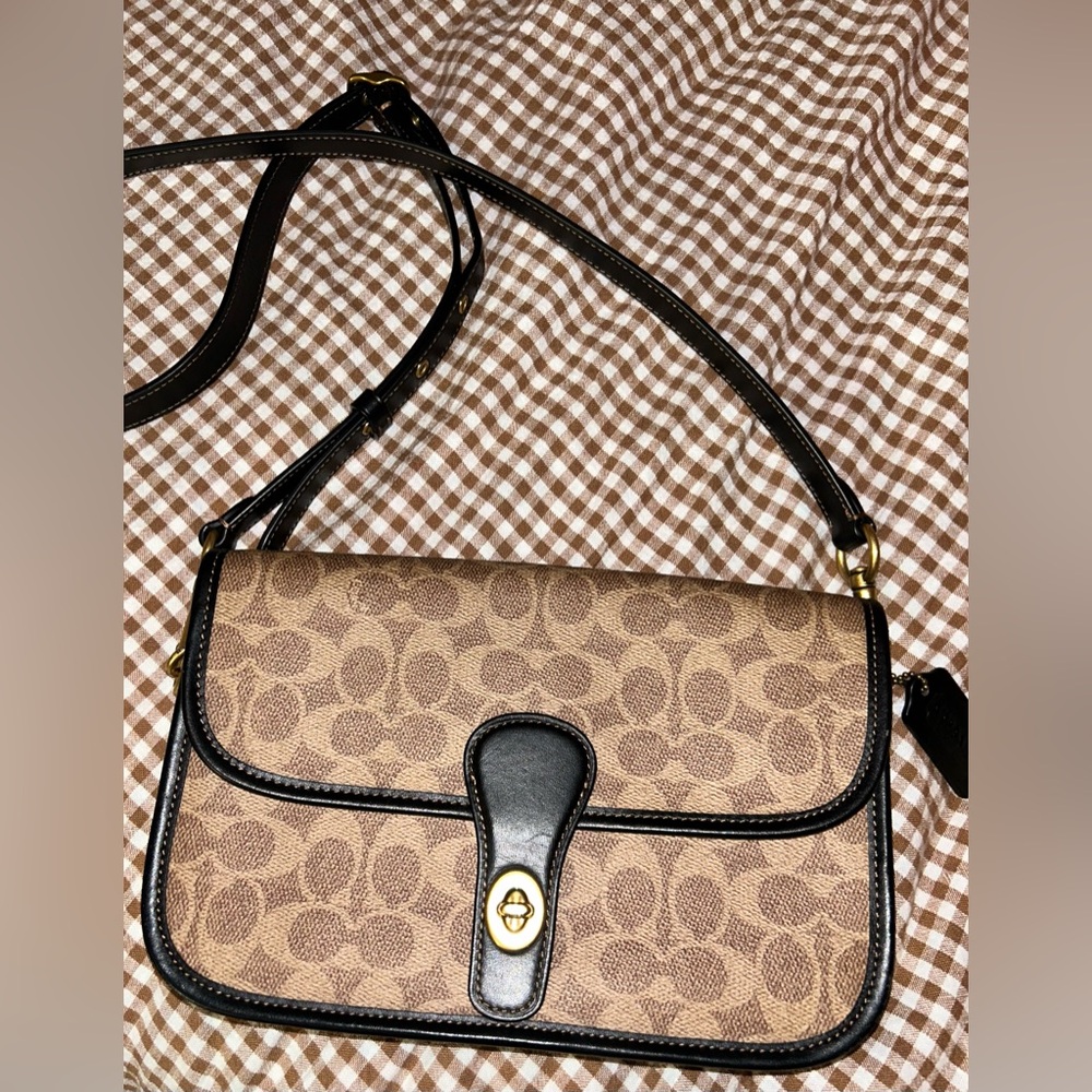 Rare* Coach crossbody